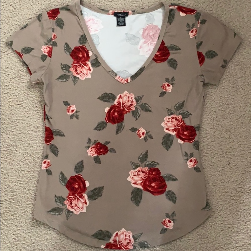 Red and pink rose t-shirt